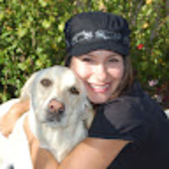 Meet your Posher, Lisa - Picture 1 of 1